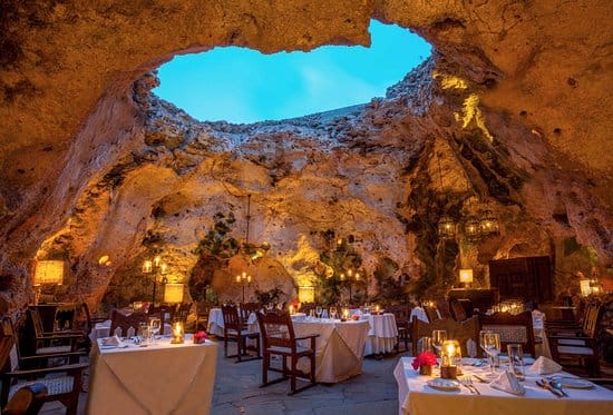 dine-under-an-open-sky top-5-best-restaurants-in-mombasa